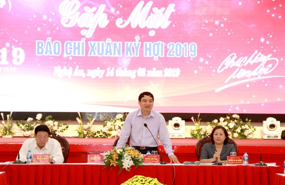 Tỉnh Nghệ An gặp mặt các cơ quan báo chí